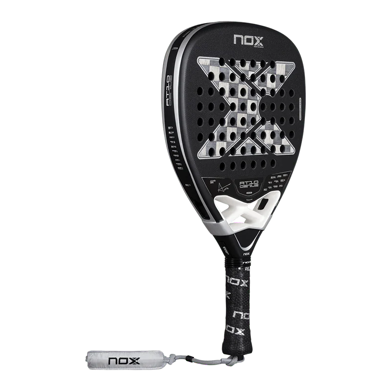 Pala NOX AT10 Genius Attack 18K by Agustin Tapia 2026