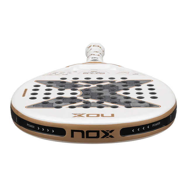 Pala NOX AT10 Genius 12K Xtrem - Agustin Tapia